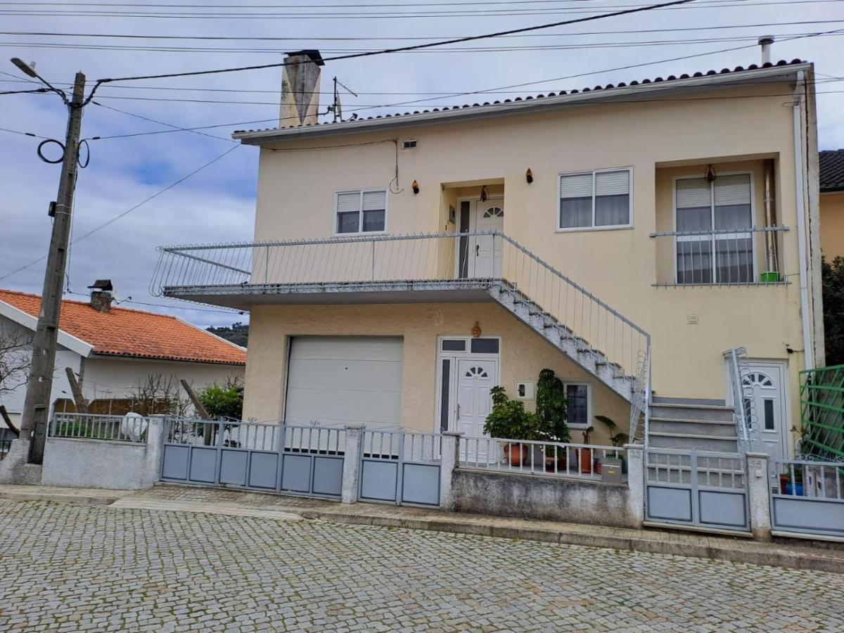 Vivenda Azevedo Hotel Celorico Da Beira Kültér fotó